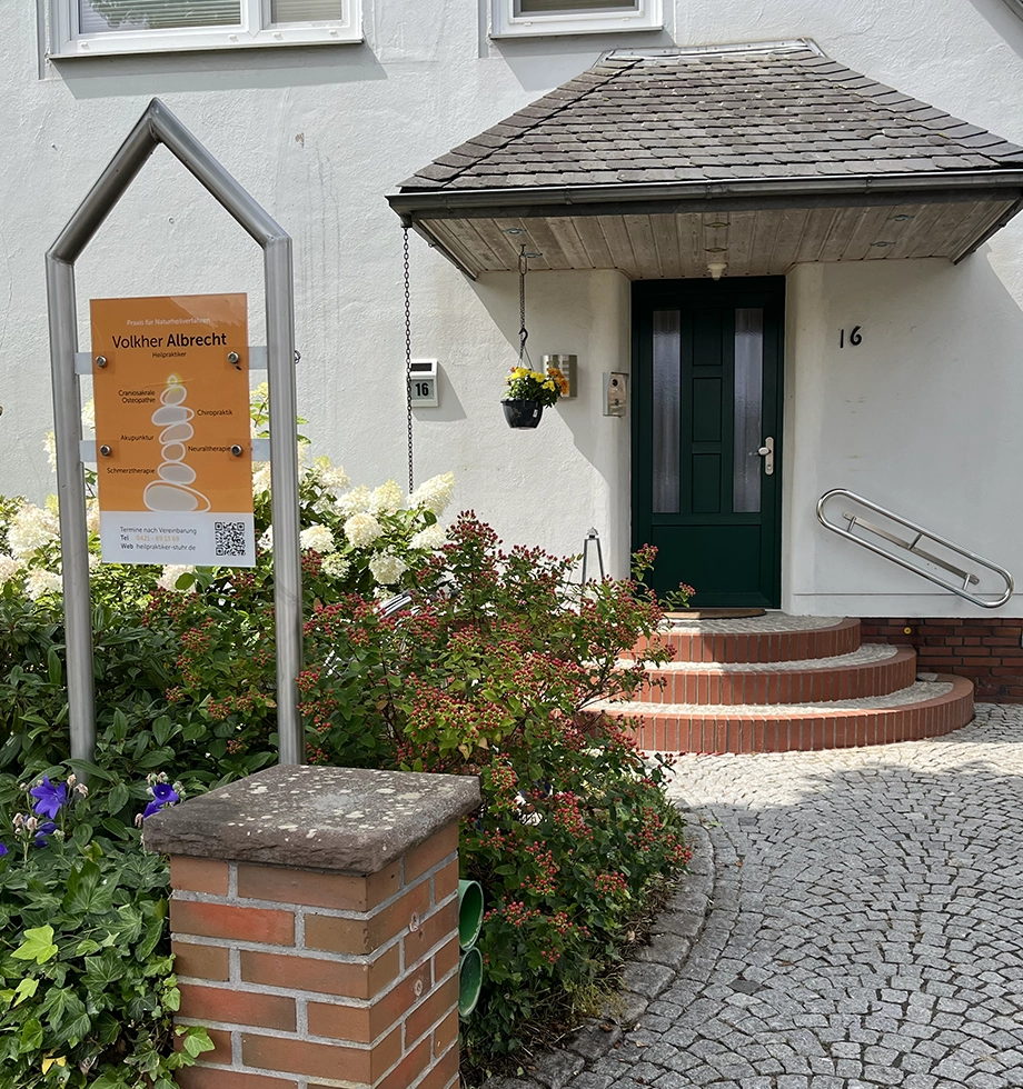 Praxis Volkher Albrecht, Stuhr Brinkum Praxiseingang Naturheilpraxis Volkher Albrecht in Stuhr
